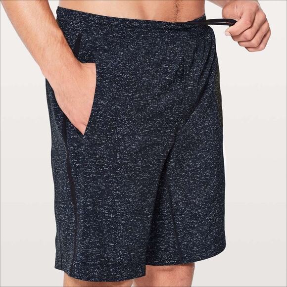 LULULEMON Men's L Pace Breaker Lined Short 9" in Mix Match Asphalt Grey Black - Picture 1 of 8